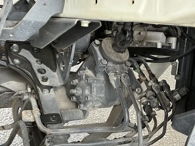 いすゞ フォワード LKG-FTR90S2(2WD)の写真22