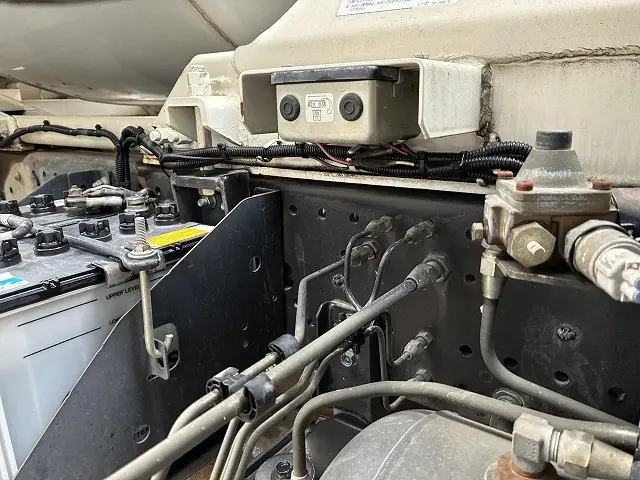 いすゞ フォワード LKG-FTR90S2(2WD)の写真26