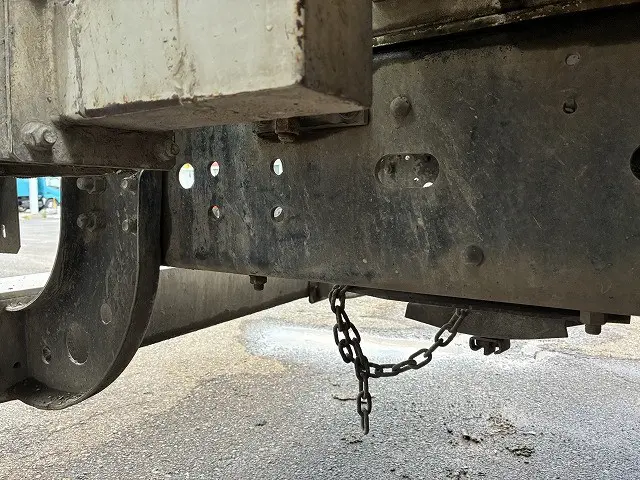 いすゞ フォワード LKG-FTR90S2(2WD)の写真27