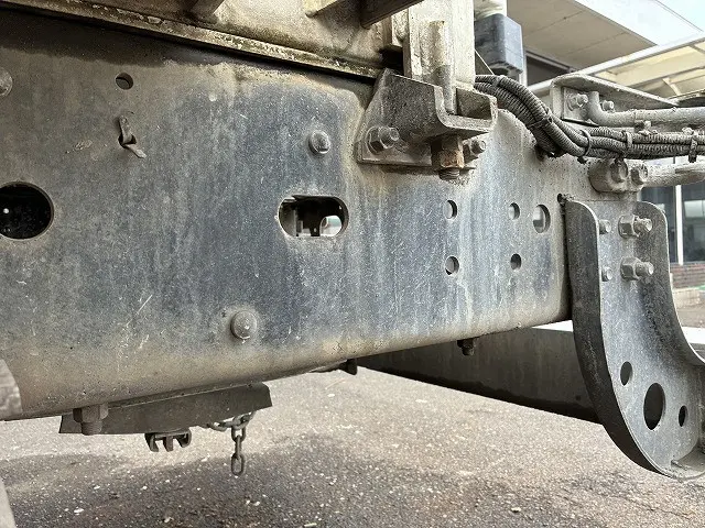 いすゞ フォワード LKG-FTR90S2(2WD)の写真29