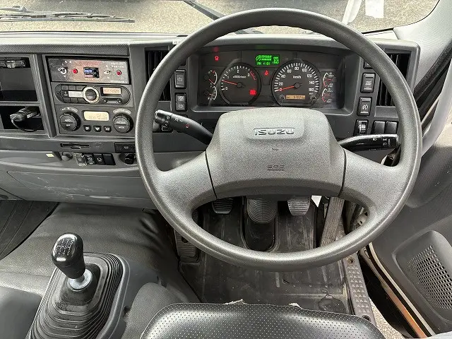 いすゞ フォワード LKG-FTR90S2(2WD)の写真43