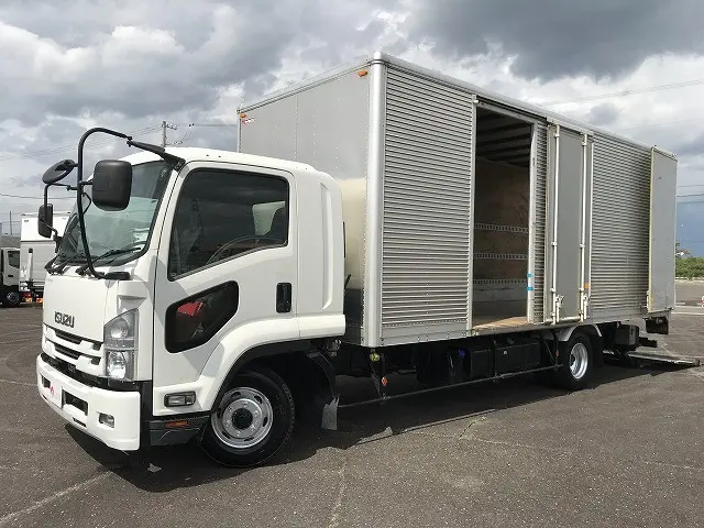 いすゞ フォワード 2PG-FRR90S2(2WD)の写真9