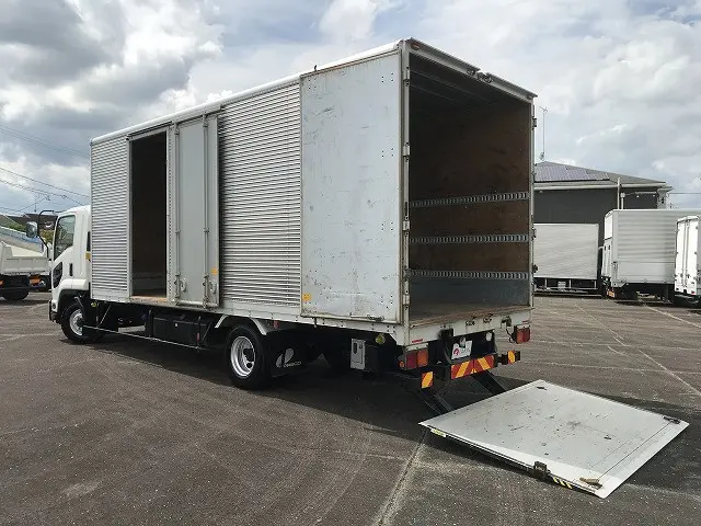 いすゞ フォワード 2PG-FRR90S2(2WD)の写真13