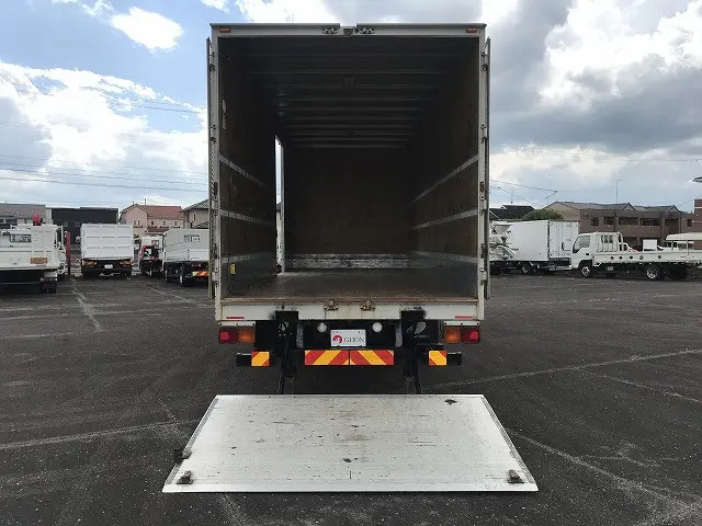 いすゞ フォワード 2PG-FRR90S2(2WD)の写真14