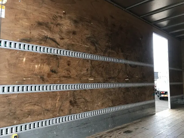 いすゞ フォワード 2PG-FRR90S2(2WD)の写真18