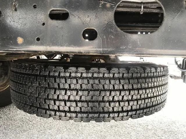 いすゞ フォワード 2PG-FRR90S2(2WD)の写真30