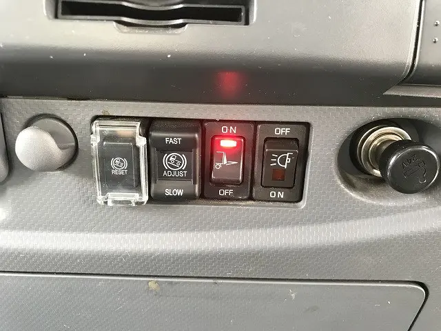 いすゞ フォワード 2PG-FRR90S2(2WD)の写真42