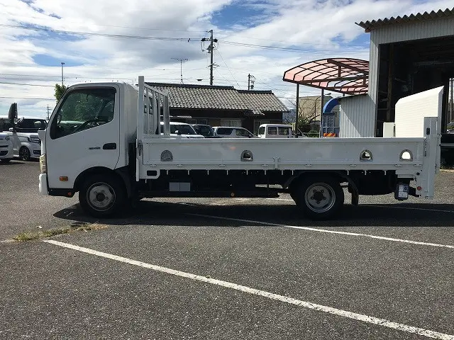 日野 デュトロ SKG-XZU710M(2WD)の写真4