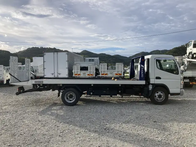 三菱 キャンター TPG-FEB80(2WD)の写真5