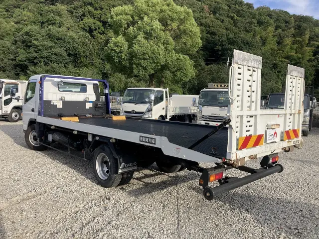 三菱 キャンター TPG-FEB80(2WD)の写真6