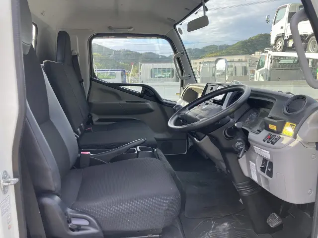 三菱 キャンター TPG-FEB80(2WD)の写真18