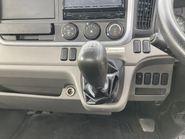 三菱 キャンター TPG-FEB80(2WD)の写真20