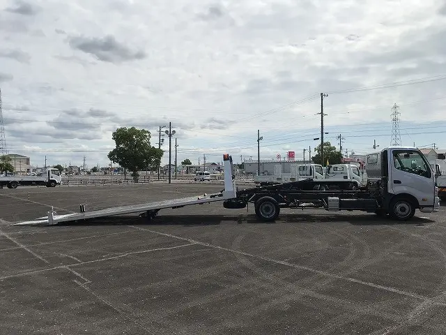 日野 デュトロ 2RG-XZU722M(2WD)の写真12