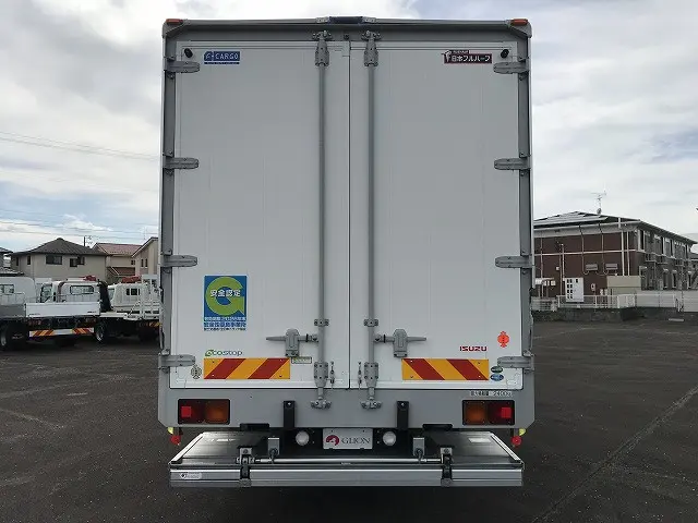 いすゞ フォワード 2RG-FRR90S2(2WD)の写真7