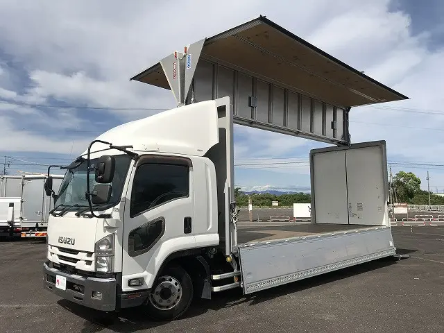 いすゞ フォワード 2RG-FRR90S2(2WD)の写真9