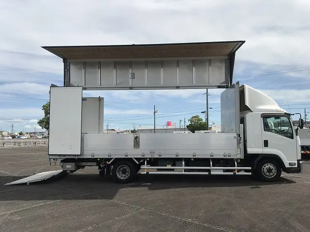 いすゞ フォワード 2RG-FRR90S2(2WD)の写真12