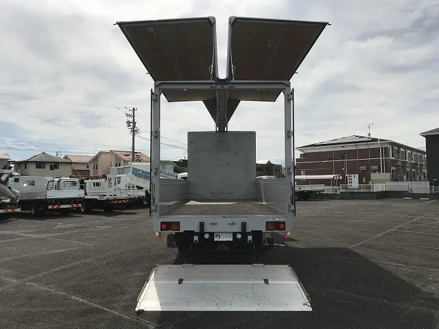 いすゞ フォワード 2RG-FRR90S2(2WD)の写真14