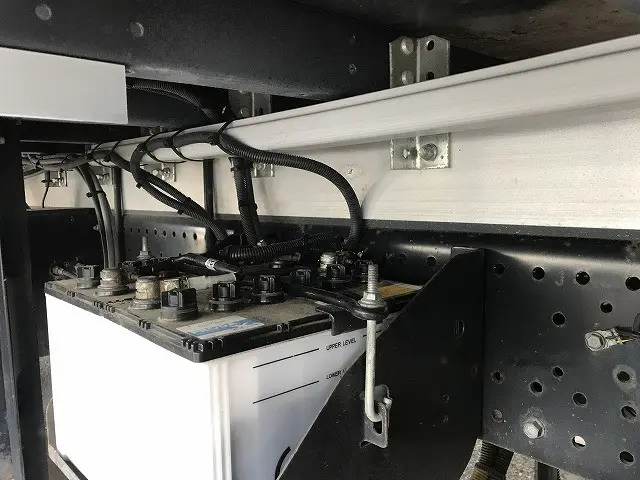 いすゞ フォワード 2RG-FRR90S2(2WD)の写真28