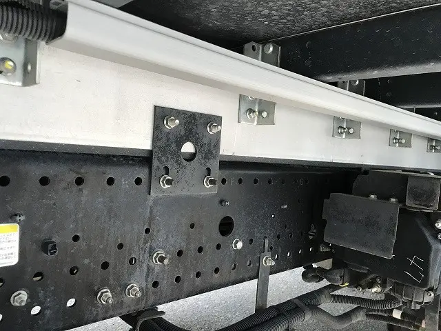 いすゞ フォワード 2RG-FRR90S2(2WD)の写真30