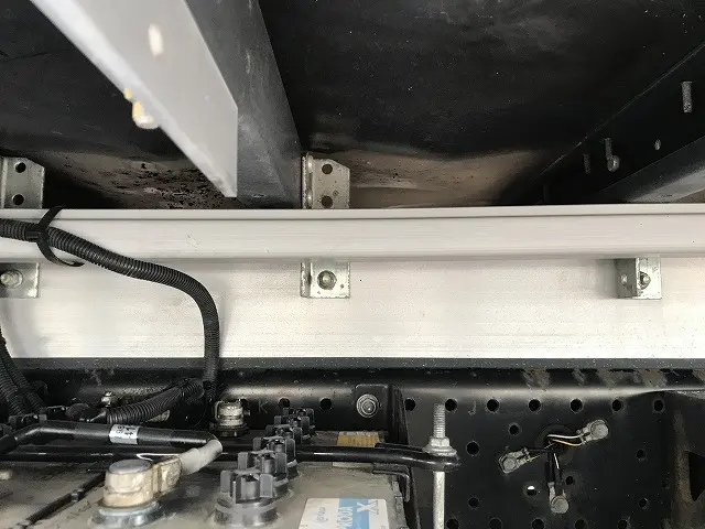 いすゞ フォワード 2RG-FRR90S2(2WD)の写真33