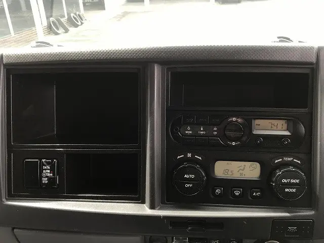 いすゞ フォワード 2RG-FRR90S2(2WD)の写真44