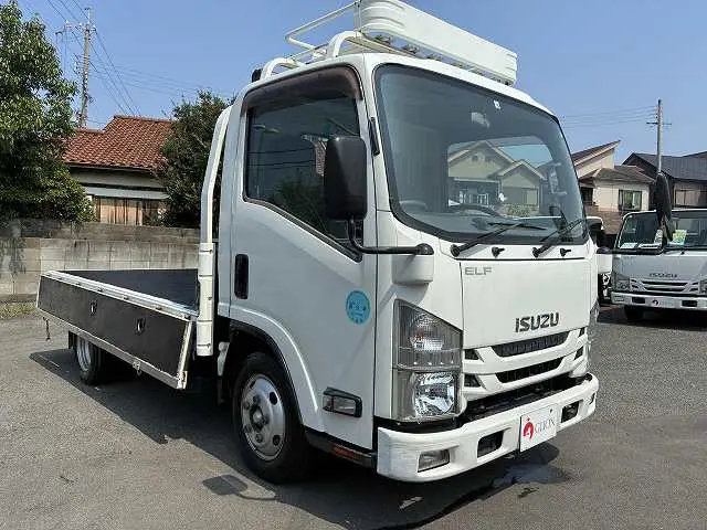 いすゞ エルフ TRG-NMR85R(2WD)の写真10