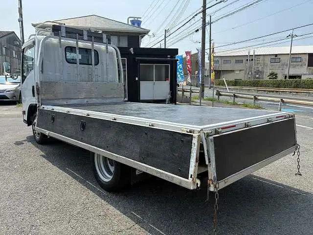 いすゞ エルフ TRG-NMR85R(2WD)の写真15