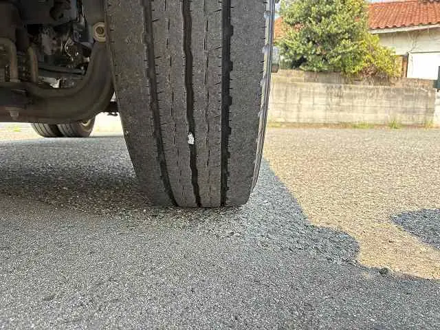 いすゞ エルフ TRG-NMR85R(2WD)の写真31