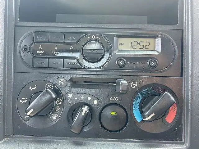 いすゞ エルフ TRG-NMR85R(2WD)の写真43