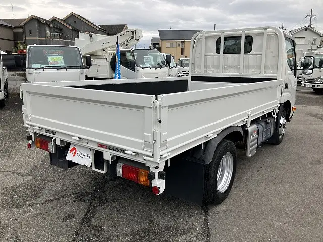 日野 デュトロ 2RG-XZU605M(2WD)の写真8