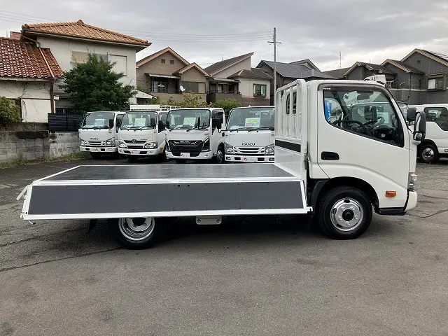 日野 デュトロ 2RG-XZU605M(2WD)の写真12