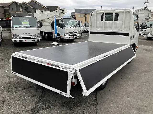 日野 デュトロ 2RG-XZU605M(2WD)の写真15