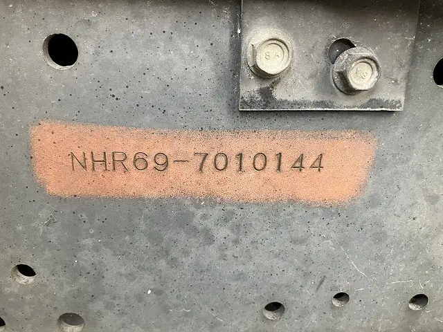 いすゞ エルフ KR-NHR69(2WD)の写真20