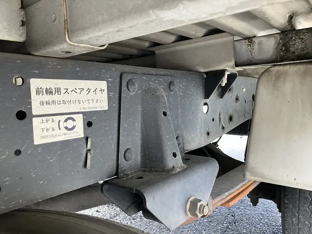 いすゞ エルフ KR-NHR69(2WD)の写真32