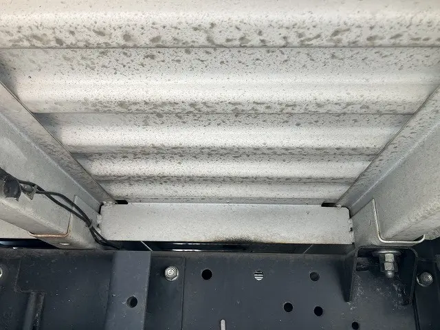 いすゞ エルフ KR-NHR69(2WD)の写真33