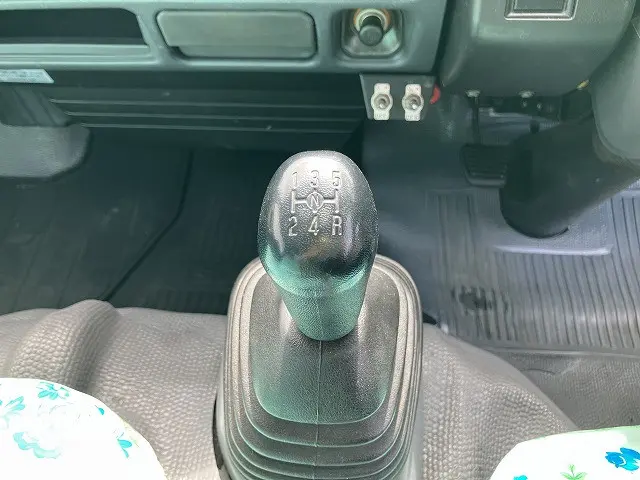 いすゞ エルフ KR-NHR69(2WD)の写真41