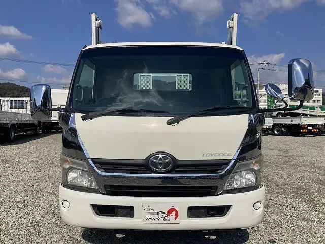 トヨタ トヨエース SDG-XZU730(2WD)の写真2