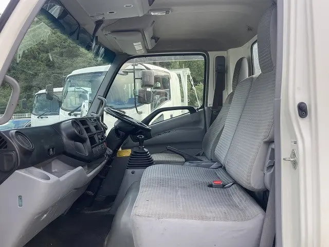 トヨタ トヨエース SDG-XZU730(2WD)の写真22