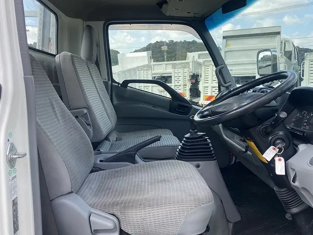 トヨタ トヨエース SDG-XZU730(2WD)の写真23