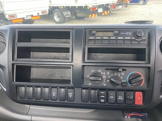 トヨタ トヨエース SDG-XZU730(2WD)の写真25