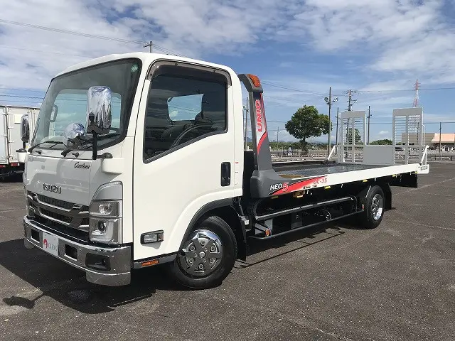 いすゞ エルフ 2RG-NPR88AN(2WD)の写真1
