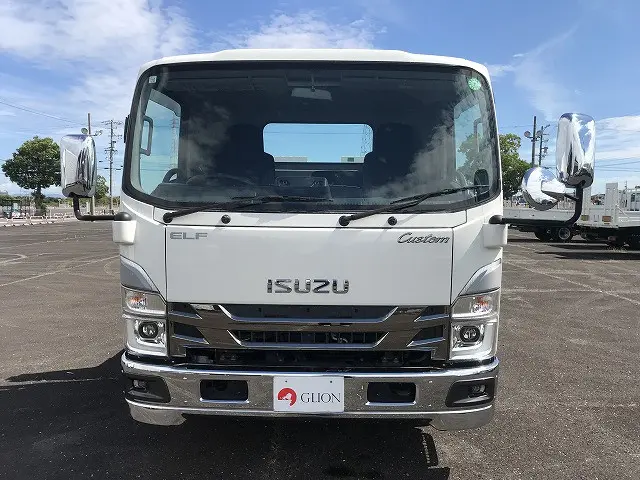 いすゞ エルフ 2RG-NPR88AN(2WD)の写真2
