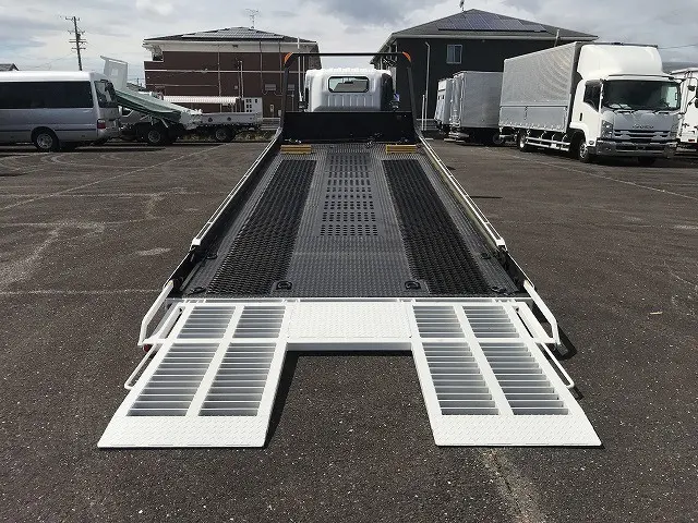 いすゞ エルフ 2RG-NPR88AN(2WD)の写真12