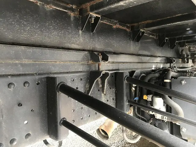 いすゞ エルフ 2RG-NPR88AN(2WD)の写真39