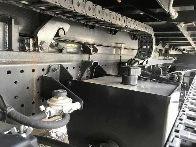 いすゞ エルフ 2RG-NPR88AN(2WD)の写真41