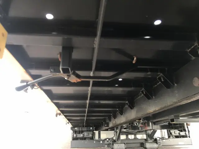 いすゞ エルフ 2RG-NPR88AN(2WD)の写真45