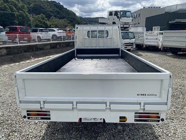 三菱 キャンター KK-FE83EEY(2WD)の写真7
