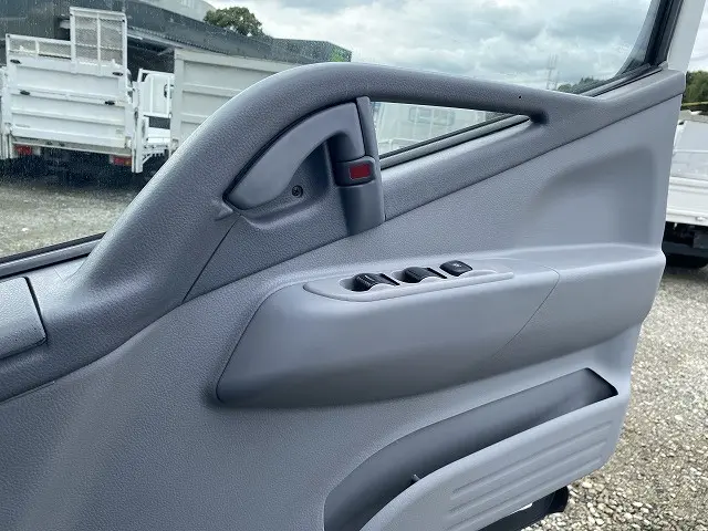 三菱 キャンター KK-FE83EEY(2WD)の写真34