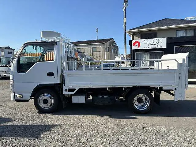 いすゞ エルフ TKG-NJR85A(2WD)の写真4