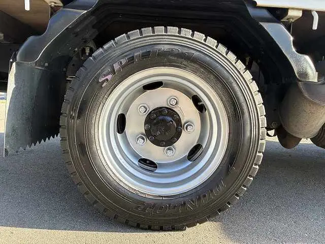 いすゞ エルフ TKG-NJR85A(2WD)の写真35